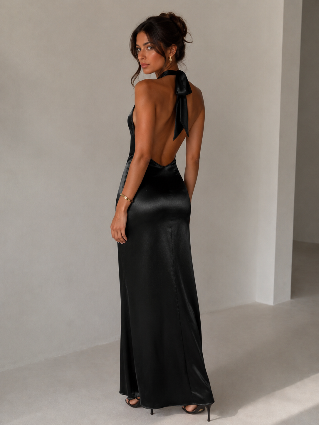 Satijnen Galajurk Met Open Rug - La Femme Boutique