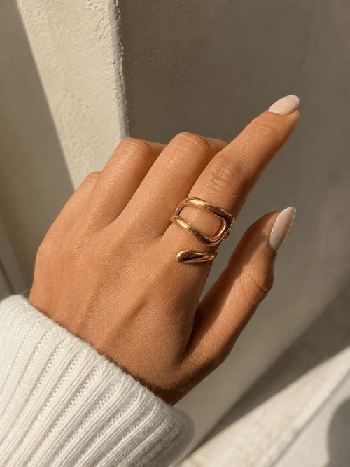 Aura Wrap Ring Gold - La Femme Boutique