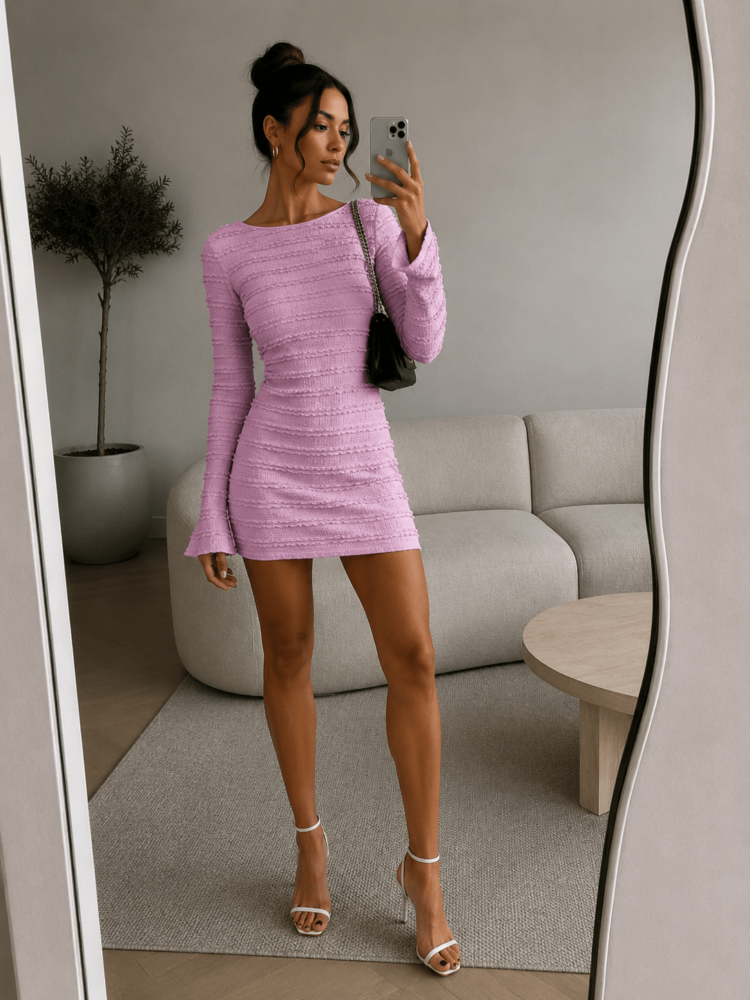 Mini Jurk met Lange Mouwen - La Femme Boutique